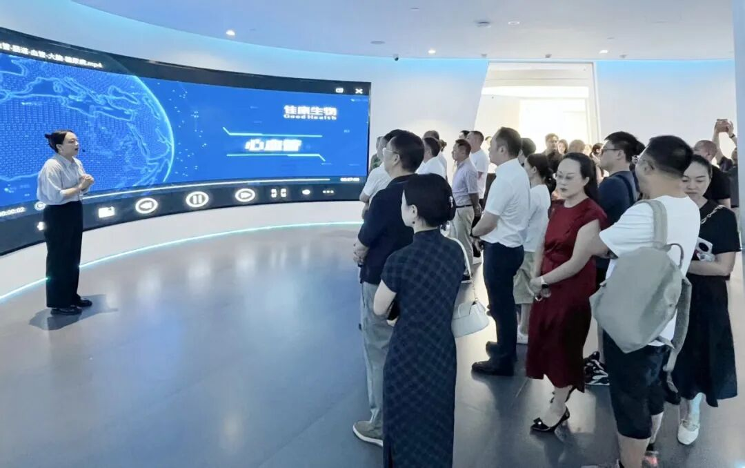 协会动态|协会召开四届十次理事（扩大）会暨行业合规经营研讨会 引领行业发展 共促合规经营