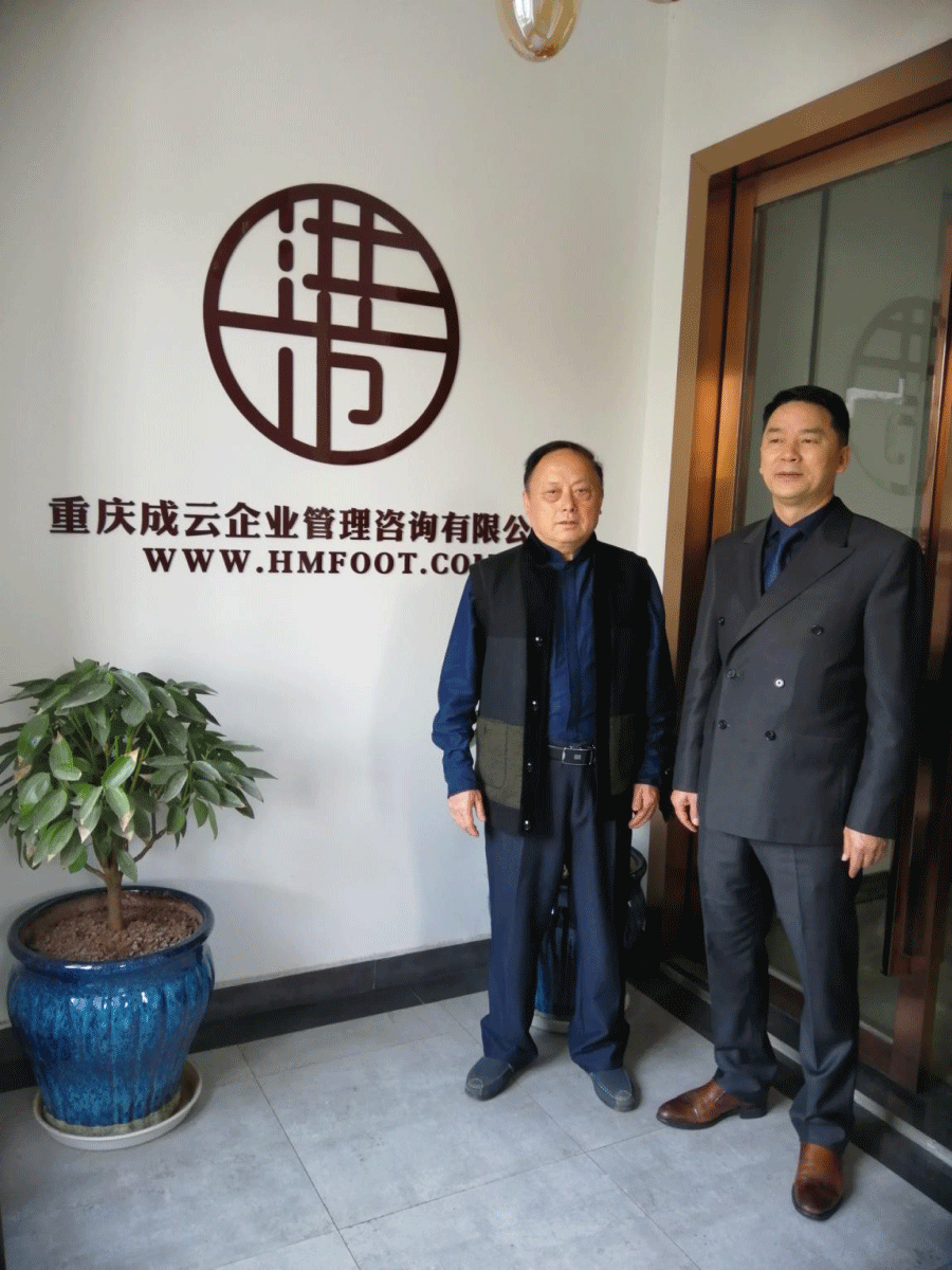 党支部书记薛建泰走访会员企业